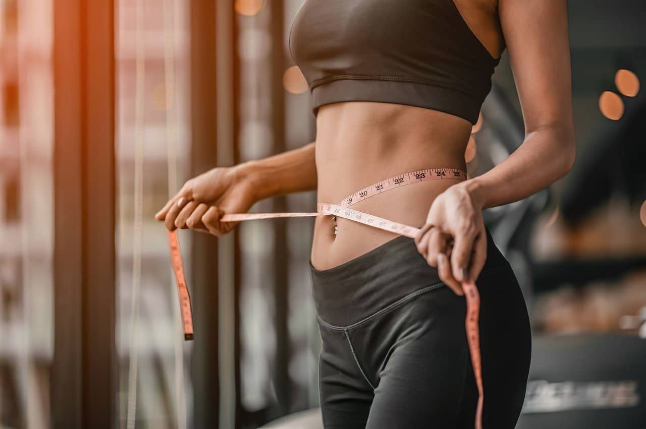 Comment prévenir la peau relâchée lors d’une perte de poids grâce à des techniques éprouvées